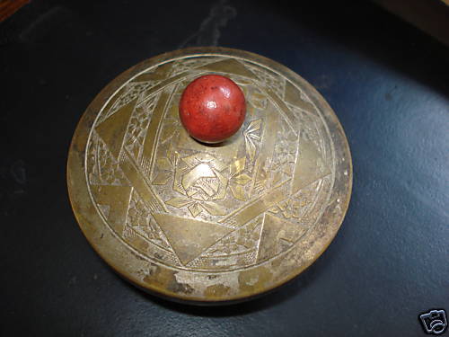 ANTIQUE SNUFF BOX BRASS MARKED /Unknown/19c UNIQUE  