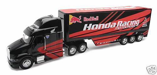 New Ray Honda Red Bull 1/32 Peterbilt Race Truck  
