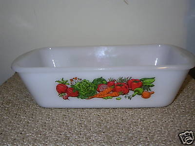 Glasbake 1 1/2 QT Loaf Pan J 522 Vegetable Design Vinta  