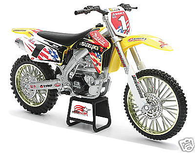 New Ray Ricky Carmichael 2007 RMZ450 Des Nations MIB  