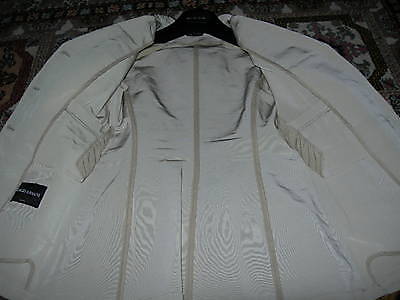 ARMANI IVORY BLAZER JACKET 36(2), ITALY RETAILS $1,475  