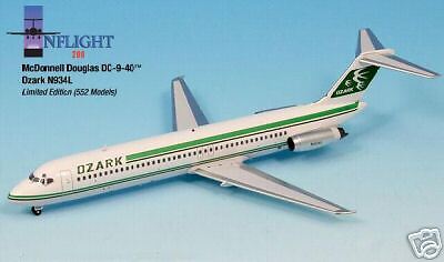 INFLIGHT 200 OZARK DC 9   40 desk model DIE CAST  